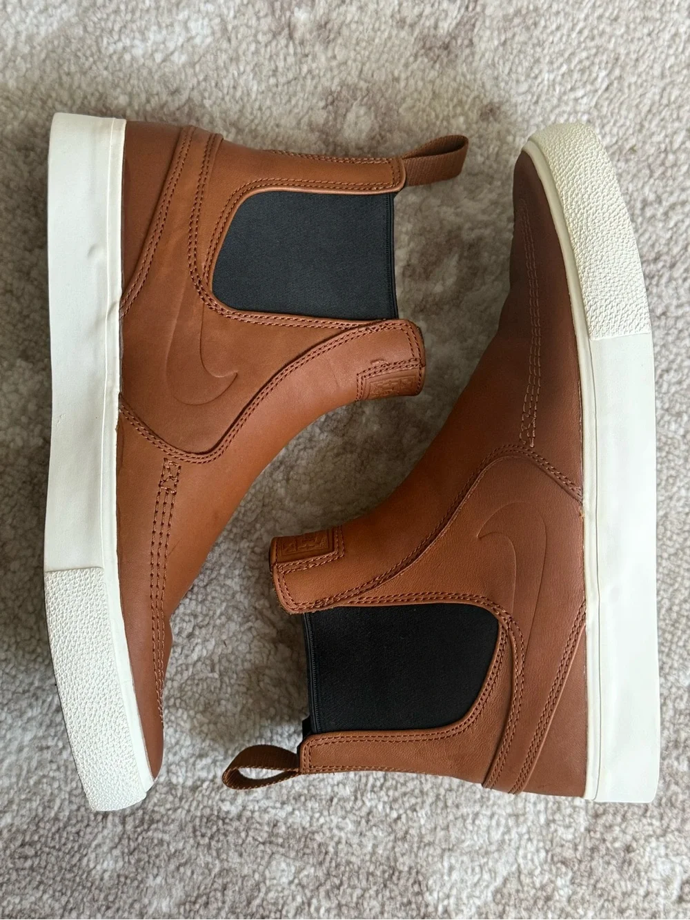 Nike excellent near